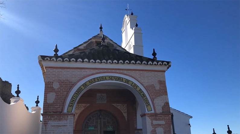 Entrada a la Ermita Santuario de Nuestra Señora de los Remedios