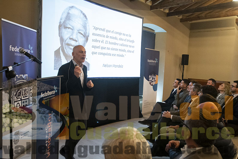 Conferencia de Antonio Guerrero en Coín