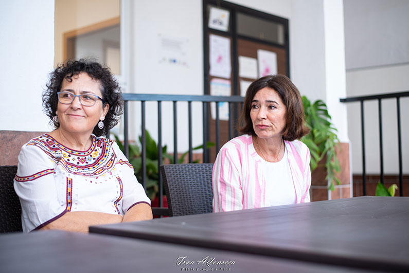 Mari Carmen Villalobos, presidenta de la asociación y Ana Gloria Gámez, vicepresidenta de la Asociación AFA-ACOAL